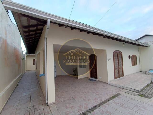 #TM0209 - Casa para Venda em Guaratuba - PR