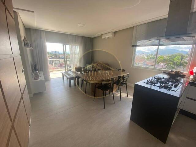 Apartamento para Venda em Guaratuba - 4
